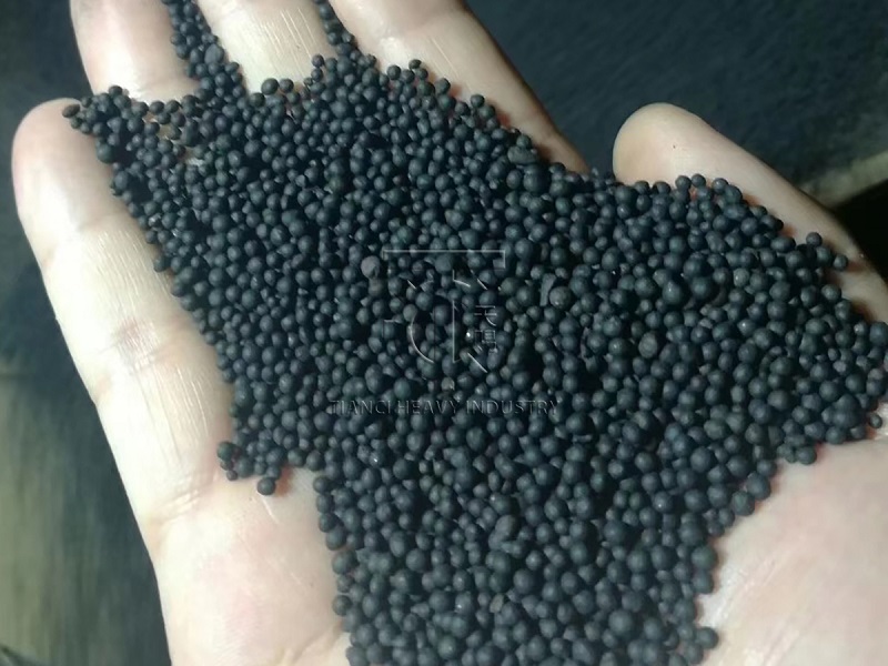 Granwlau Ar Gyfer Math Newydd O Wrtaith Organig