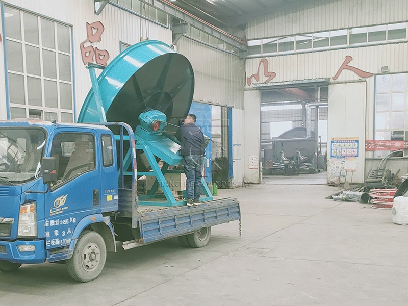 Disc Bentonite Granulator Shipped