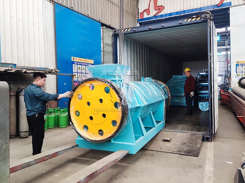 New Type of Organic Fertilizer Granulator Shipped