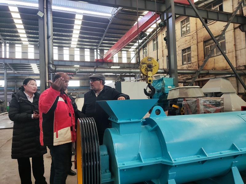 Purchase of New Type Organic Fertilizer and Manure Granulator