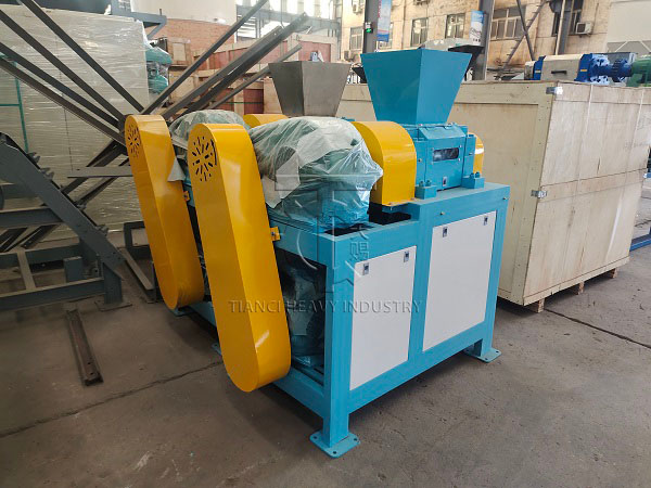 double-roller-granulator-02