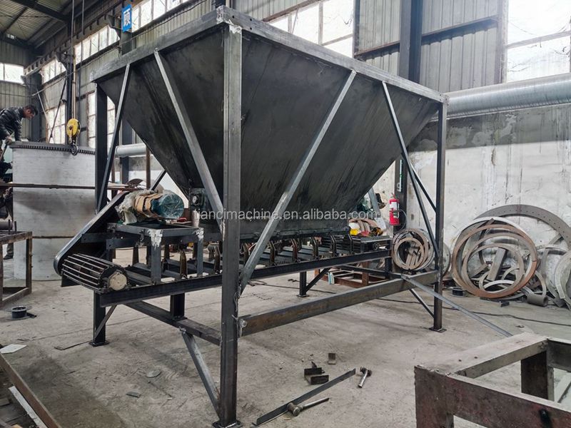 forklift feed bin