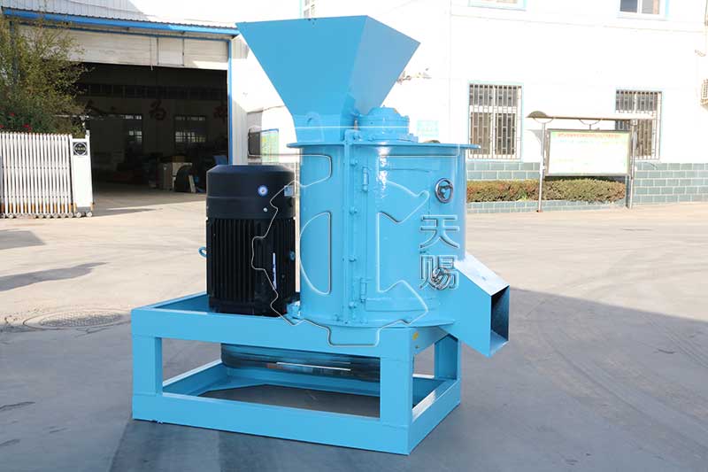 Application of semi-wet material crusher in fertilizer granulation production line